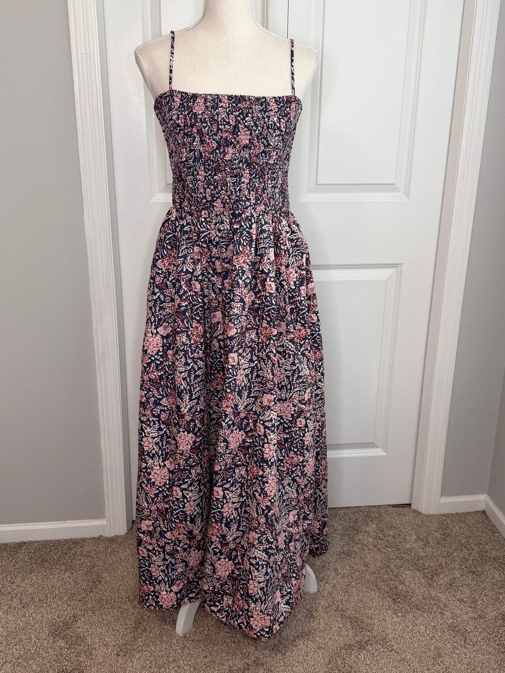 Ann Taylor Blue Pink Floral Smocked Flare Midi Dress 10 Spaghetti Straps Pockets - Picture 2 of 11
